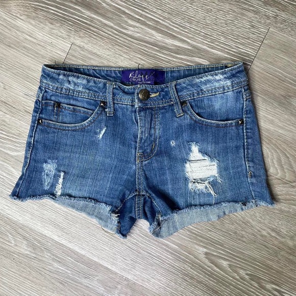 Y2K Miley Cyrus Low Rise Booty Shorts - Picture 1 of 4